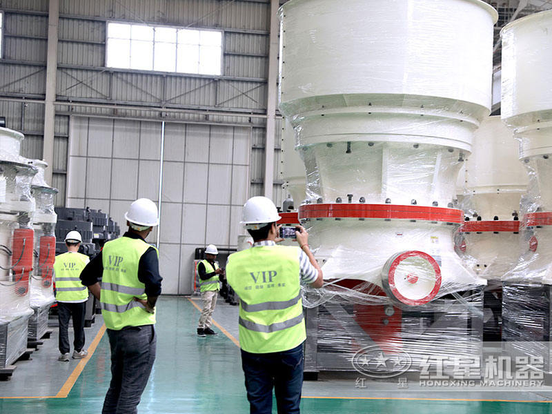 开云体育·开云官方网站石头破碎机车间现货