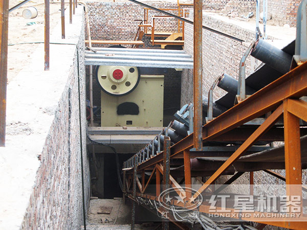 水泥破碎机作业实况 水泥破碎机作业实况